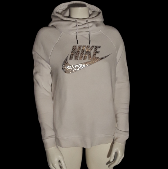 Nike Other - Nike White Pullover